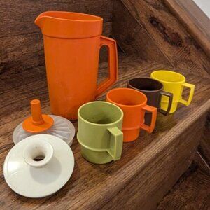 Vintage Tupperware Toy Mugs and  3 piece jug